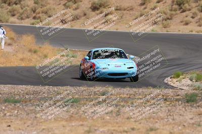 media/Jun-01-2025-CalClub SCCA (Sun) [[eae223c5dd]]/Group 5/Qualifying/